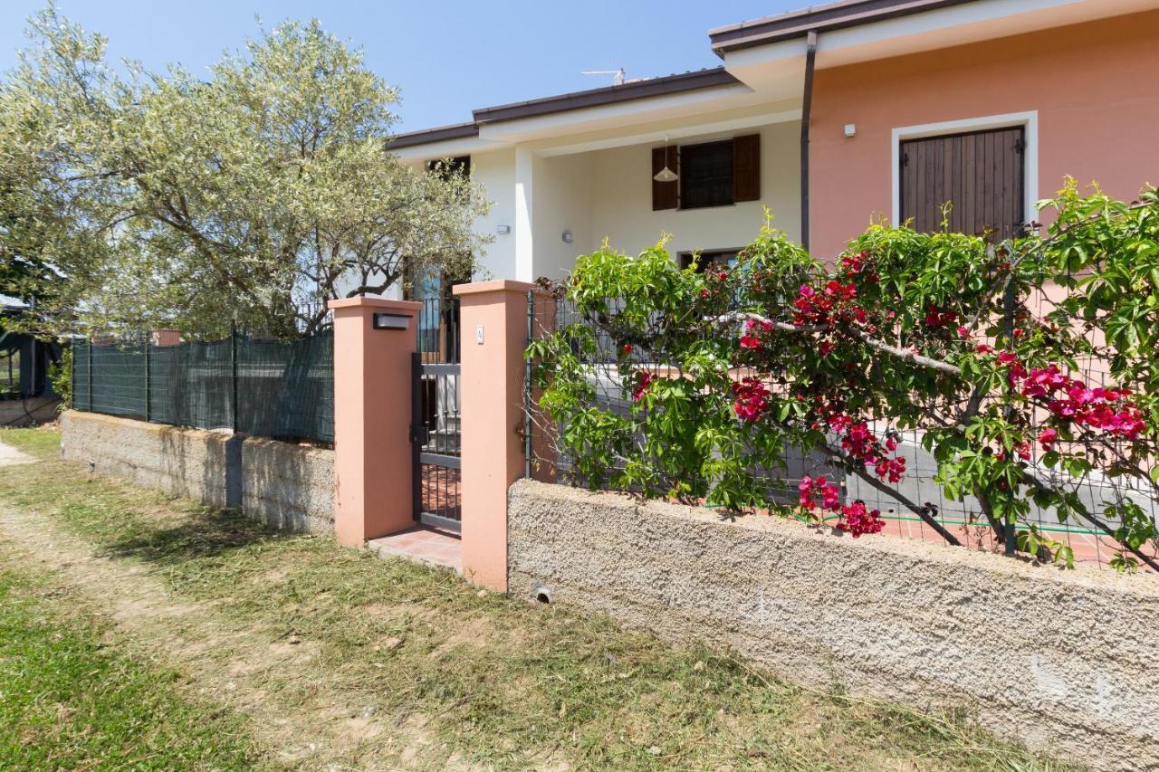 1 - Villa Is Orrosas - Apartments 1 - Sa Crai Apartments Sardinian Experience لوتْسوراي المظهر الخارجي الصورة